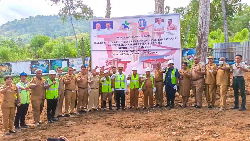 Sekda Hana Letakkan Batu Pertama Pembangunan Gedung Perpustakaan Daerah Ppid